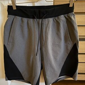 lululemon athletica Men's Namaste at the Beach Shorts - Lined 9” Inseam